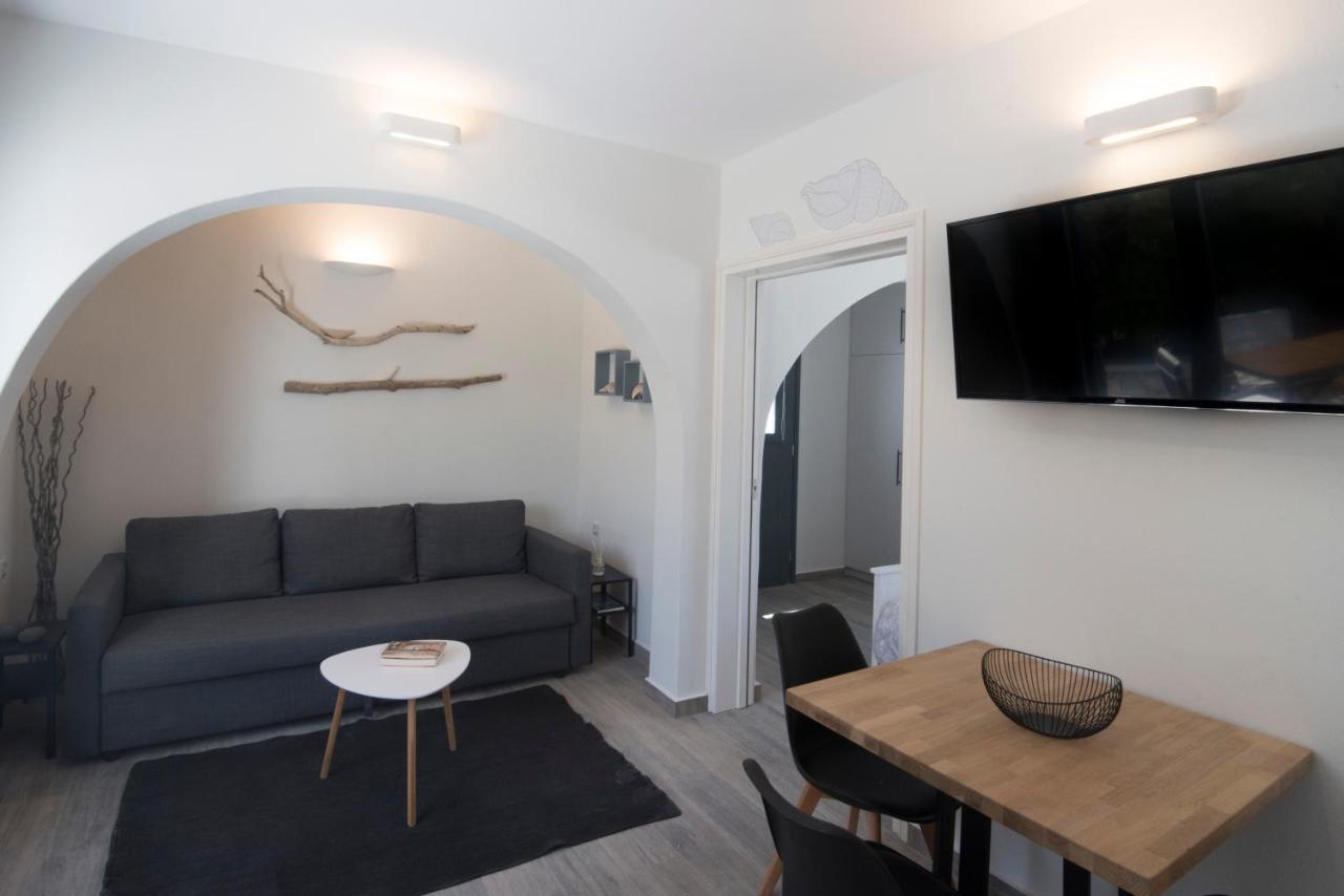 Villa White New 1Bd House With Private Jacuzzi In Isterni Isterni  Exterior foto